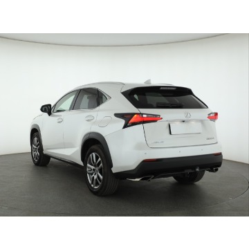 Lexus NX  SUV 2017,  2.0 benzyna, automat - Na sprzedaż za 99 999 zł - Piaseczno - zdjęcie 6