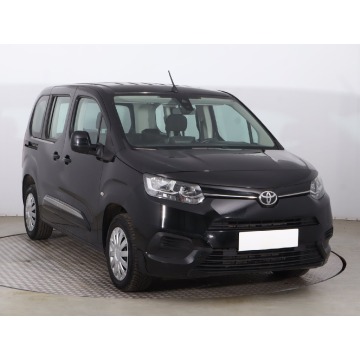 Toyota ProAce City Verso 1.5 D-4D (102KM), 2021