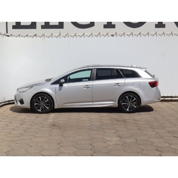 Toyota Avensis  Kombi 2018,  2.0 diesel - Na sprzedaż za 46 499 zł - Łódź - zdjęcie 4