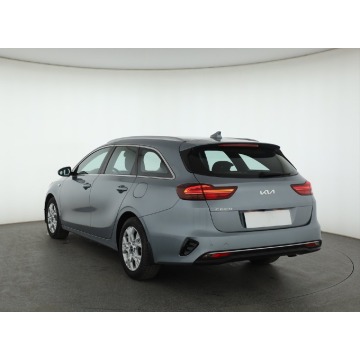 Kia Ceed  Kombi 2021,  1.5 benzyna, automat - Na sprzedaż za 49 999 zł - Piaseczno - zdjęcie 6