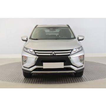 Mitsubishi Eclipse  SUV 2018,  1.5 benzyna - Na sprzedaż za 54 999 zł - Zabrze - zdjęcie 2