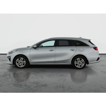 Kia Ceed  Kombi 2021,  1.6 diesel - Na sprzedaż za 39 999 zł - Piaseczno - zdjęcie 4