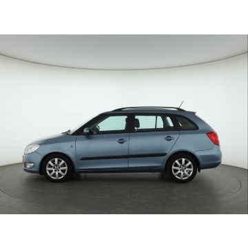 Skoda Fabia  Kombi 2011,  1.2 benzyna+LPG - Na sprzedaż za 14 999 zł - Piaseczno - zdjęcie 4