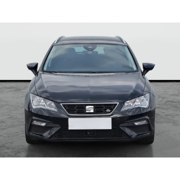 Seat Leon  Kombi 2019,  2.0 diesel, automat - Na sprzedaż za 45 499 zł - Lublin - zdjęcie 2