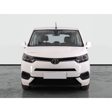 Toyota ProAce  Pick-up 2021,  1.5 diesel - Na sprzedaż za 45 999 zł - Gniezno - zdjęcie 2