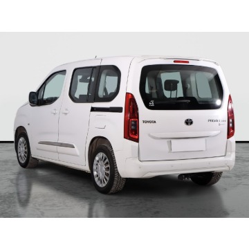 Toyota ProAce  Pick-up 2021,  1.5 diesel - Na sprzedaż za 45 999 zł - Gniezno - zdjęcie 6