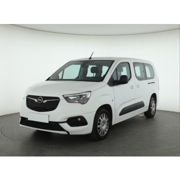 Opel Combo  Pick-up 2020,  1.2 benzyna - Na sprzedaż za 52 999 zł - Piaseczno - zdjęcie 3