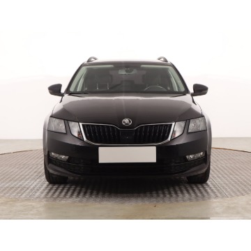Skoda Octavia  Kombi 2019,  1.5 benzyna, automat - Na sprzedaż za 45 999 zł - Katowice - zdjęcie 2