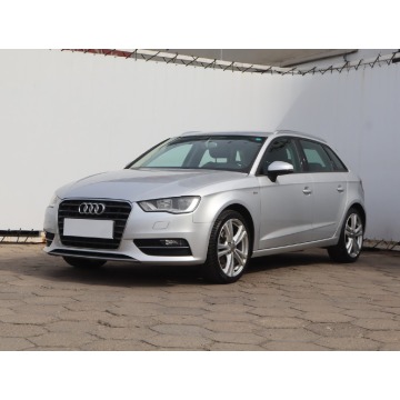 Audi A3  Hatchback 2013,  2.0 diesel - Na sprzedaż za 33 499 zł - Zabrze - zdjęcie 3