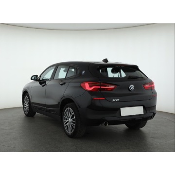 BMW   SUV 2019,  1.5 diesel, automat - Na sprzedaż za 52 999 zł - Katowice - zdjęcie 6