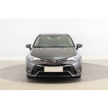 Toyota Avensis  Kombi 2015,  2.0 diesel - Na sprzedaż za 44 999 zł - Zabrze - zdjęcie 2