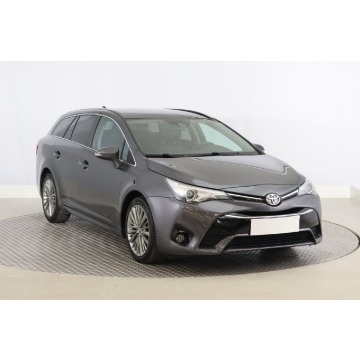 Toyota Avensis 2.0 D-4D (143KM), 2015