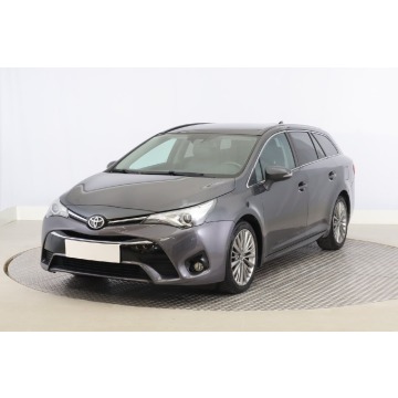 Toyota Avensis  Kombi 2015,  2.0 diesel - Na sprzedaż za 44 999 zł - Zabrze - zdjęcie 3