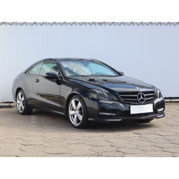 Mercedes E E 350 CGI (292KM), 2009
