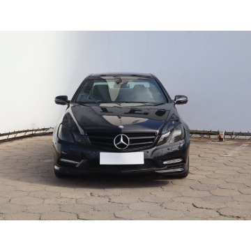 Mercedes - Benz E-klasa  Coupe/Sportowy 2009,  3.5 benzyna, automat - Na sprzedaż za 44 999 zł - Łódź - zdjęcie 2