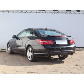 Mercedes - Benz E-klasa  Coupe/Sportowy 2009,  3.5 benzyna, automat - Na sprzedaż za 44 999 zł - Łódź - zdjęcie 6