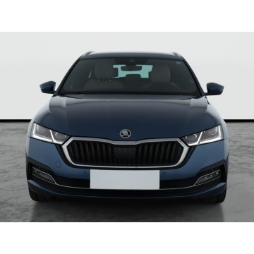 Skoda Octavia  Kombi 2020,  1.5 benzyna - Na sprzedaż za 71 999 zł - Piaseczno - zdjęcie 2