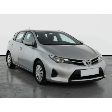 Toyota Auris 1.4 D-4D (90KM), 2013
