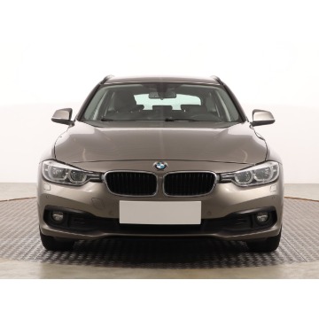 BMW Seria 3  Kombi 2018,  2.0 diesel - Na sprzedaż za 43 999 zł - Katowice - zdjęcie 2