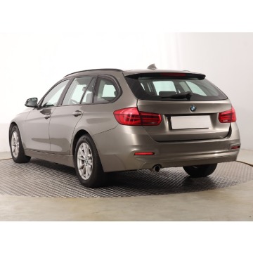 BMW Seria 3  Kombi 2018,  2.0 diesel - Na sprzedaż za 43 999 zł - Katowice - zdjęcie 6