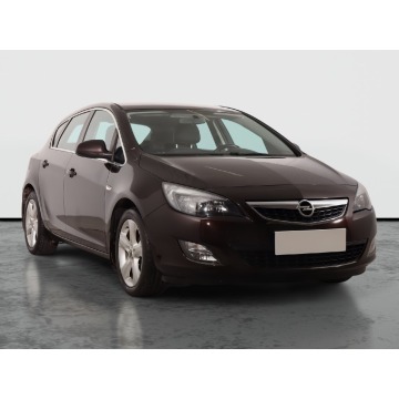 Opel Astra 1.4 T (140KM), 2011
