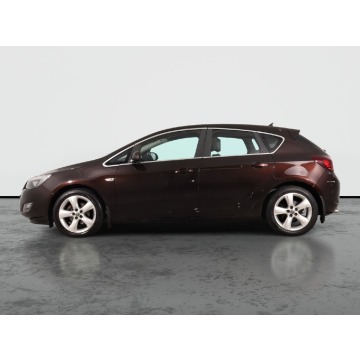 Opel Astra  Hatchback 2011,  1.4 benzyna+LPG - Na sprzedaż za 15 999 zł - Katowice - zdjęcie 4