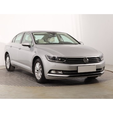 VW Passat 2.0 TDI (150KM), 2017