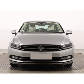 Volkswagen Passat  Liftback 2017,  2.0 diesel, automat - Na sprzedaż za 53 999 zł - Katowice - zdjęcie 2