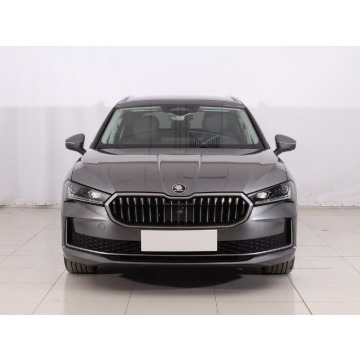 Skoda Superb  Kombi 2024,  1.5 benzyna, automat - Na sprzedaż za 139 999 zł - Poznań - zdjęcie 2