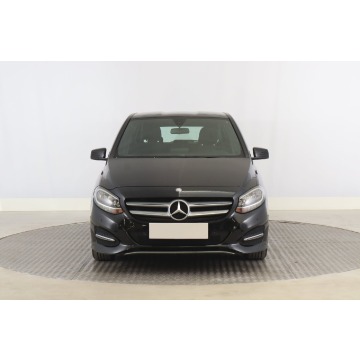 Mercedes - Benz B-klasa  SUV 2018,  1.5 diesel - Na sprzedaż za 38 999 zł - Zabrze - zdjęcie 2