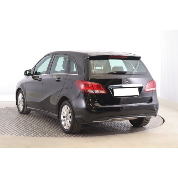 Mercedes - Benz B-klasa  SUV 2018,  1.5 diesel - Na sprzedaż za 38 999 zł - Zabrze - zdjęcie 6