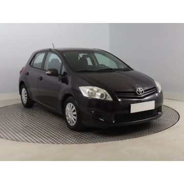Toyota Auris 1.3 Dual VVT-i (99KM), 2010