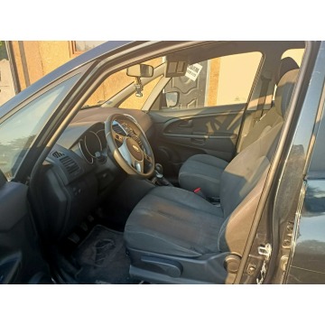 Kia Venga  Hatchback 2010,  1.4 diesel - Na sprzedaż za 3 500,00 zł - Tarnów - zdjęcie 5
