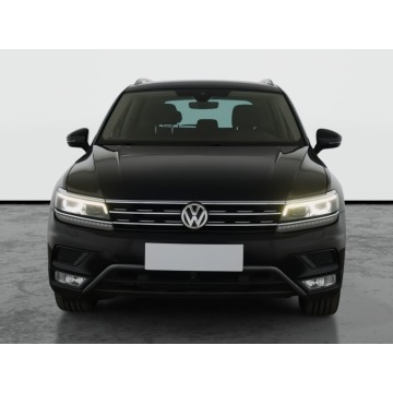 Volkswagen Tiguan  SUV 2017,  2.0 diesel, automat - Na sprzedaż za 68 499 zł - Piaseczno - zdjęcie 2
