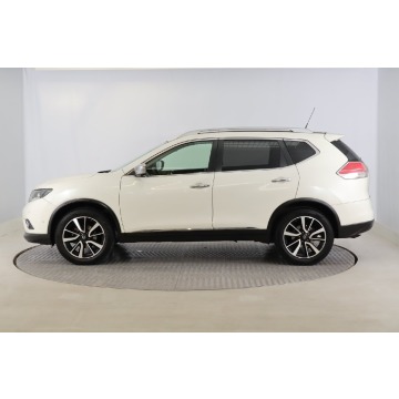 Nissan X-Trail  SUV 2015,  1.6 benzyna - Na sprzedaż za 44 999 zł - Zabrze - zdjęcie 4