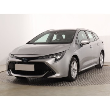 Toyota Corolla  Kombi 2022,  1.8 benzyna, automat - Na sprzedaż za 74 999 zł - Katowice - zdjęcie 3