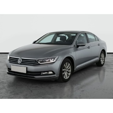 Volkswagen Passat  Liftback 2019,  1.5 benzyna, automat - Na sprzedaż za 56 999 zł - Katowice - zdjęcie 3