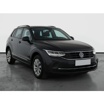 Volkswagen Tiguan  SUV 2023,  1.5 benzyna, automat - Na sprzedaż za 97 999 zł - Piaseczno - zdjęcie 1