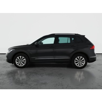 Volkswagen Tiguan  SUV 2023,  1.5 benzyna, automat - Na sprzedaż za 97 999 zł - Piaseczno - zdjęcie 4