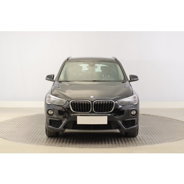 BMW X1  SUV 2018,  1.5 benzyna, automat - Na sprzedaż za 68 499 zł - Zabrze - zdjęcie 2