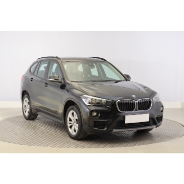 BMW X1  SUV 2018,  1.5 benzyna, automat - Na sprzedaż za 68 499 zł - Zabrze - zdjęcie 1