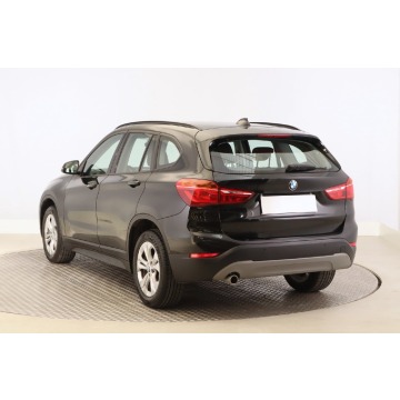 BMW X1  SUV 2018,  1.5 benzyna, automat - Na sprzedaż za 68 499 zł - Zabrze - zdjęcie 6