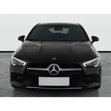Mercedes - Benz CLA-klasa  Kombi 2021,  1.3 benzyna, automat - Na sprzedaż za 98 499 zł - Piaseczno - zdjęcie 2