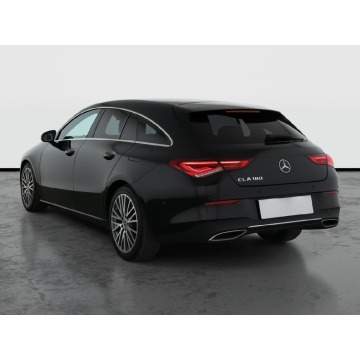 Mercedes - Benz CLA-klasa  Kombi 2021,  1.3 benzyna, automat - Na sprzedaż za 98 499 zł - Piaseczno - zdjęcie 6