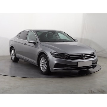 Volkswagen Passat  Liftback 2020,  1.5 benzyna, automat - Na sprzedaż za 61 499 zł - Katowice - zdjęcie 1