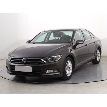 Volkswagen Passat  Liftback 2015,  1.4 benzyna - Na sprzedaż za 26 999 zł - Katowice - zdjęcie 3