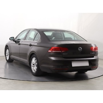 Volkswagen Passat  Liftback 2015,  1.4 benzyna - Na sprzedaż za 26 999 zł - Katowice - zdjęcie 6