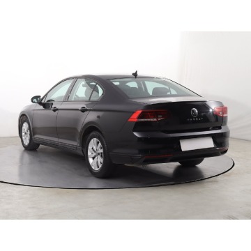 Volkswagen Passat  Liftback 2020,  1.5 benzyna - Na sprzedaż za 58 999 zł - Katowice - zdjęcie 6