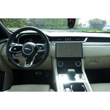 Jaguar F-PACE  SUV 2022,  2.0 benzyna, automat - Na sprzedaż za 159 900 zł - Pęcice - zdjęcie 11
