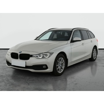 BMW Seria 3  Kombi 2019,  2.0 diesel, automat - Na sprzedaż za 55 999 zł - Piaseczno - zdjęcie 3